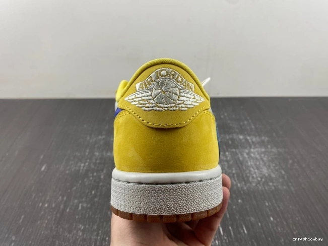 Canary 1 Low Jordan Travis x DZ4137-700 Scott OG Air 0814